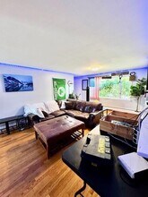 15 Evelyn Dr in Bristol, RI - Building Photo - Building Photo