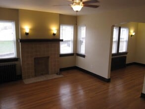 The Oliver in Dormont, PA - Foto de edificio - Building Photo