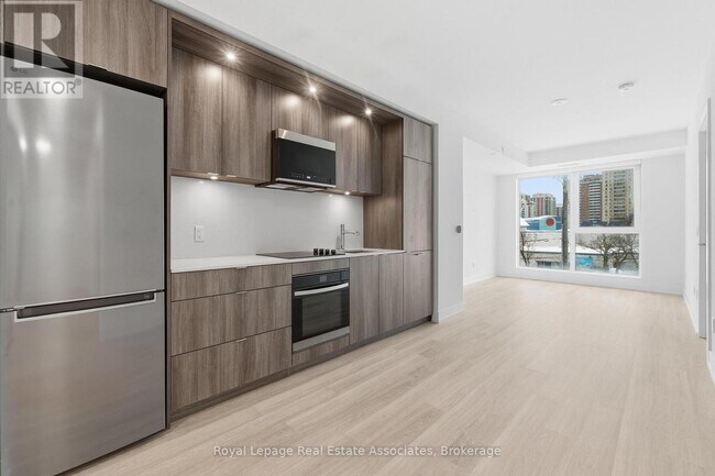 25 Cordova Ave in Toronto, ON - Building Photo - Building Photo