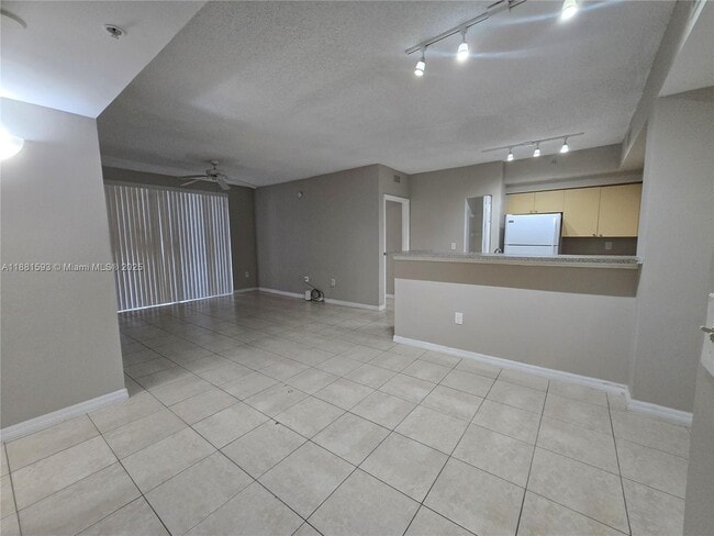 2151 W Preserve Way in Miramar, FL - Building Photo - Building Photo