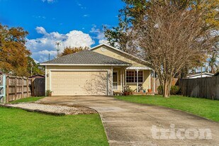 7005 59th St N, Unit 306 in Pinellas Park, FL - Building Photo