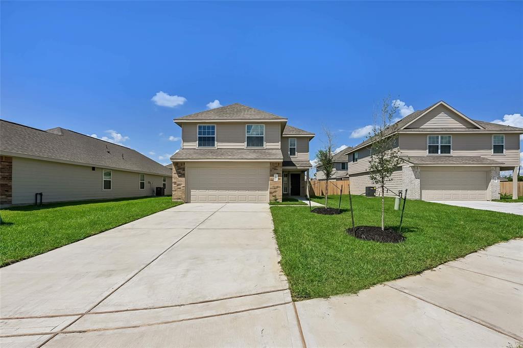 8627 Middleton Oaks Cir in Houston, TX - Building Photo