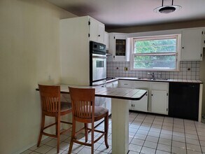 43 Arnold Ln in Norwalk, CT - Building Photo - Building Photo
