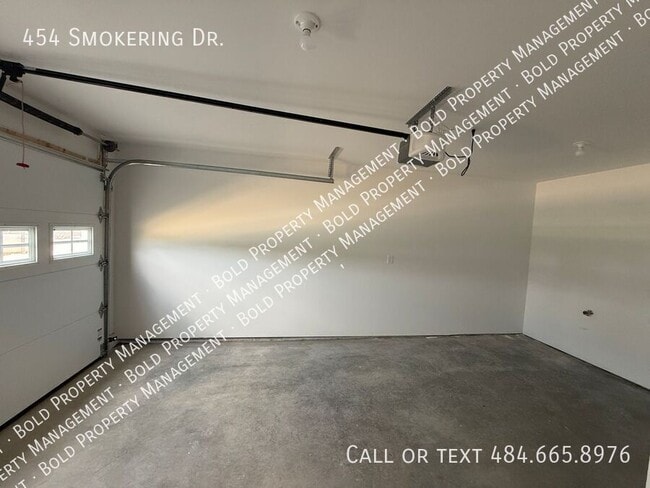 454 Smokering Dr in Robesonia, PA - Building Photo - Building Photo