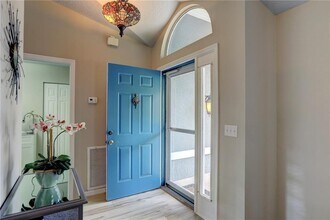 562 Rolling Hill Dr in Sebastian, FL - Building Photo - Building Photo