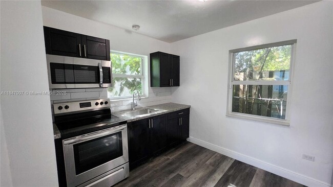 164 NW 69th St in Miami, FL - Building Photo - Building Photo