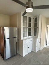 14 Trumbull St in Stonington, CT - Building Photo - Building Photo