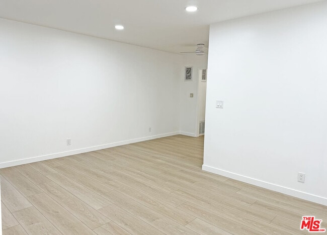 11915 Jefferson Blvd in Culver City, CA - Building Photo - Building Photo