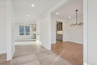 400 Phillips Hill Rd in New City, NY - Building Photo - Building Photo