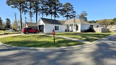 111 Gumwood Dr in West Monroe, LA - Building Photo - Building Photo