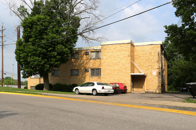 The Paragon in St Bernard, OH - Foto de edificio - Building Photo