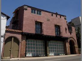 Patio Del Moro in West Hollywood, CA - Foto de edificio - Building Photo