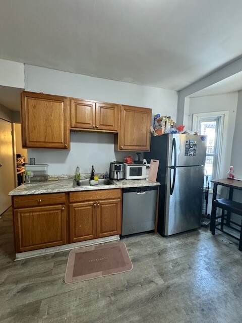 6 Langdon St, Unit 2