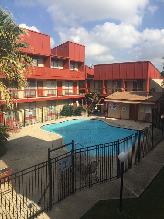 3243 Nacogdoches Rd, Unit 1005 in San Antonio, TX - Building Photo