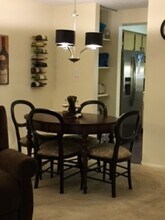 3160 Laurel Ridge Cir in Bridgeville, PA - Foto de edificio - Building Photo