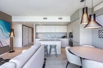 4010 S Ocean Dr in Hollywood, FL - Building Photo - Building Photo