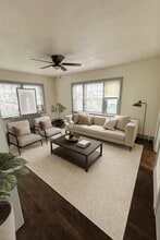 3708-3710 Summit St in Kansas City, MO - Building Photo - Building Photo