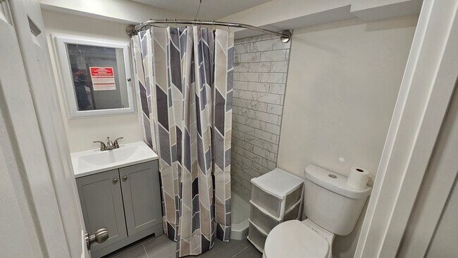 3407 S 3690 W, Unit Basement in West Valley City, UT - Building Photo - Building Photo