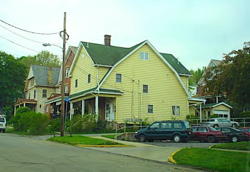 210 State St in Oil City, PA - Building Photo