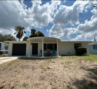 2120 Hess Dr in Holiday, FL - Building Photo - Building Photo