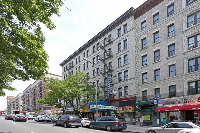 3868-3878 Broadway in New York, NY - Building Photo - Building Photo