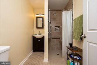 7403 Old Chapel Dr in Bowie, MD - Building Photo - Building Photo