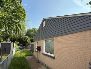 2113 Seward St in Evanston, IL - Foto de edificio - Building Photo