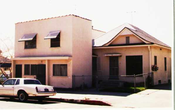 6737 PICKERING AV in Whittier, CA - Foto de edificio
