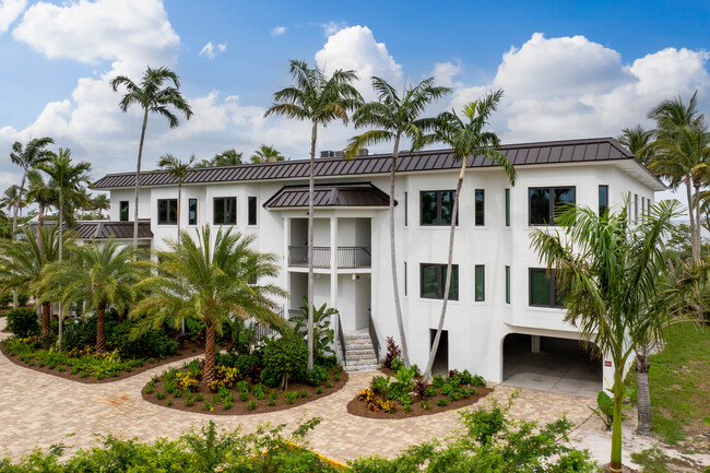 Captiva Bay Villas