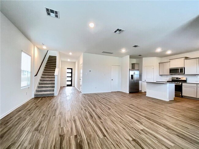 118 Canley Lp in Hutto, TX - Building Photo - Building Photo