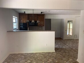 1272 Pecan St-Unit -A in Clute, TX - Building Photo - Building Photo