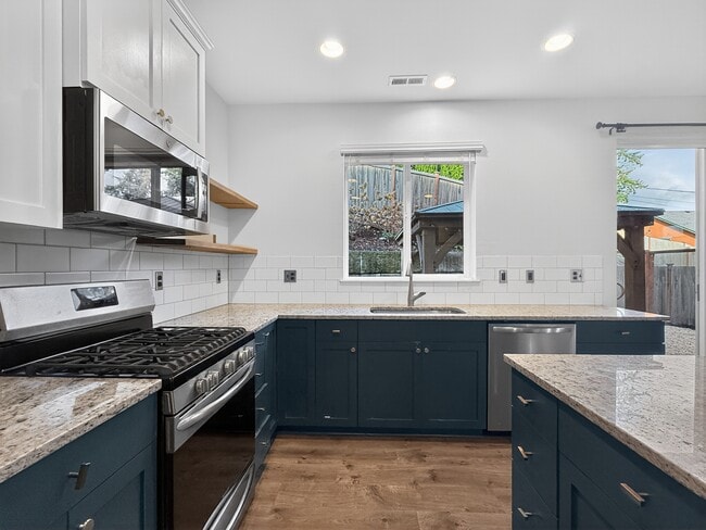 9825 15th Pl SE in Lake Stevens, WA - Building Photo - Building Photo