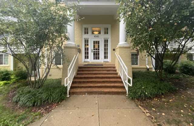 property at 4141 S Four Mile Run Dr