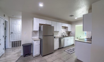 4906 Melvin Dr in San Antonio, TX - Building Photo - Building Photo