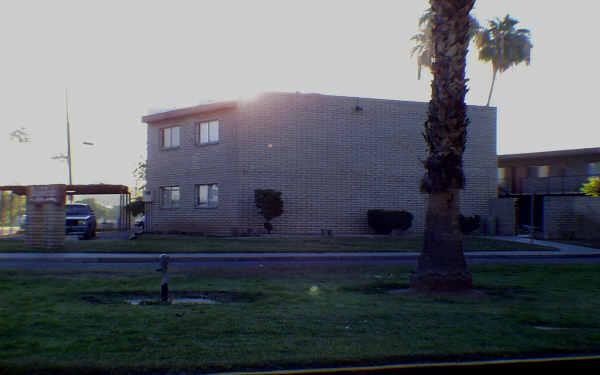 6365 N 17th Ave in Phoenix, AZ - Foto de edificio