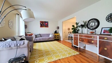4501 Bel Pre Rd in Rockville, MD - Building Photo - Building Photo
