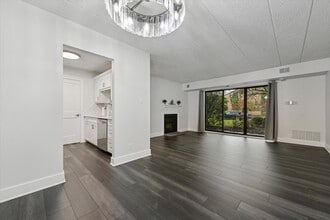 40 Le Forge Ct in Chesterbrook, PA - Building Photo - Building Photo