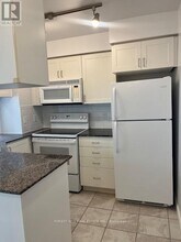 925 Bay St. in Toronto, ON - Building Photo - Building Photo