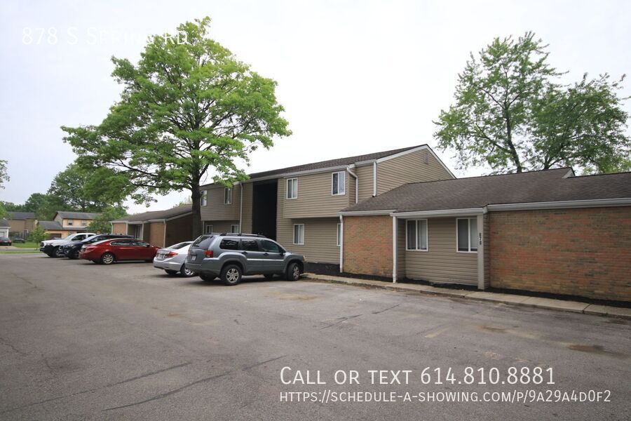 878 S Spring Rd in Westerville, OH - Building Photo