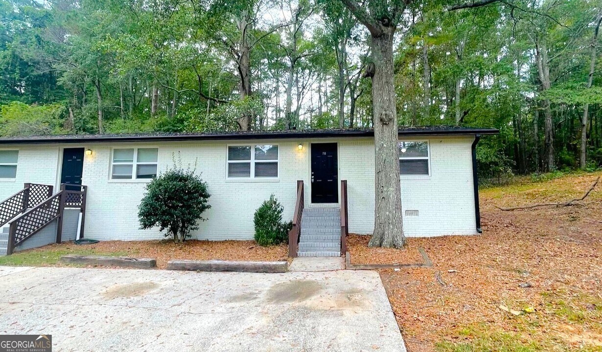 70 Gees Ln in Carrollton, GA - Building Photo