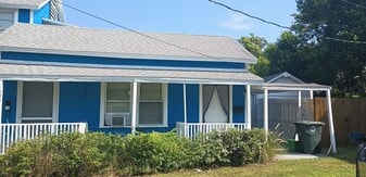 309 Eastwood Ln in Daytona Beach, FL - Building Photo