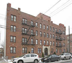 2349 Benson Ave in Brooklyn, NY - Foto de edificio - Building Photo