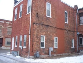531 1st St in Menominee, MI - Building Photo - Building Photo
