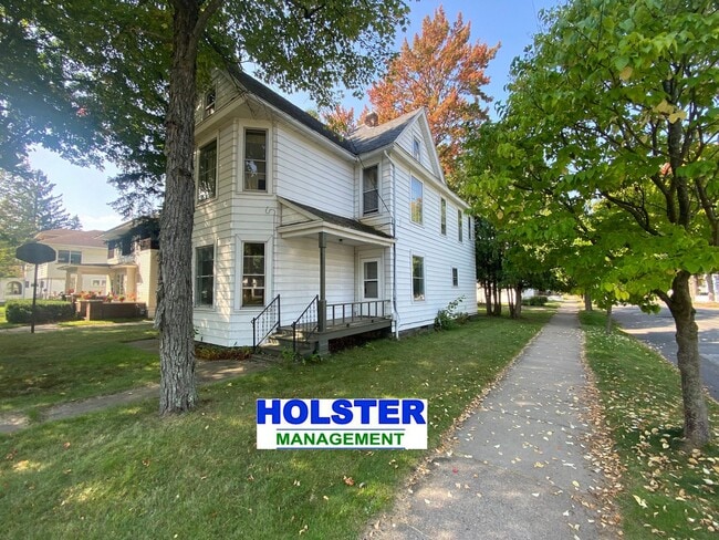 property at 1602 Emerson St
