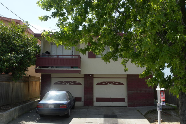 3512-3514 Midvale Ave in Oakland, CA - Building Photo - Building Photo