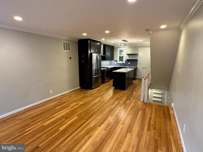 241 G St SW in Washington, DC - Foto de edificio - Building Photo