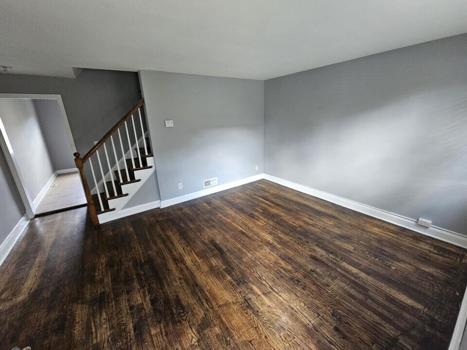 4036 Lyndale Ave in Baltimore, MD - Building Photo