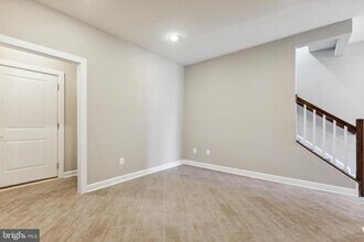 9314 Sweetbay Magnolia Ct in Fairfax, VA - Building Photo - Building Photo