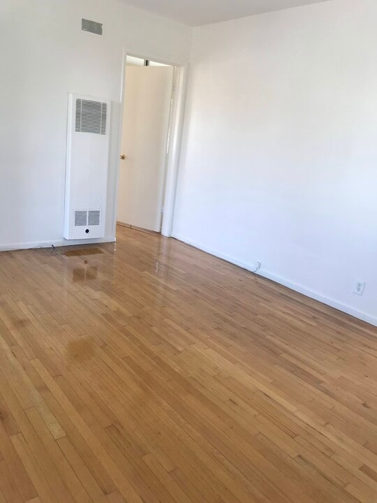 506 Dewey St, Unit 1 in Santa Monica, CA - Building Photo