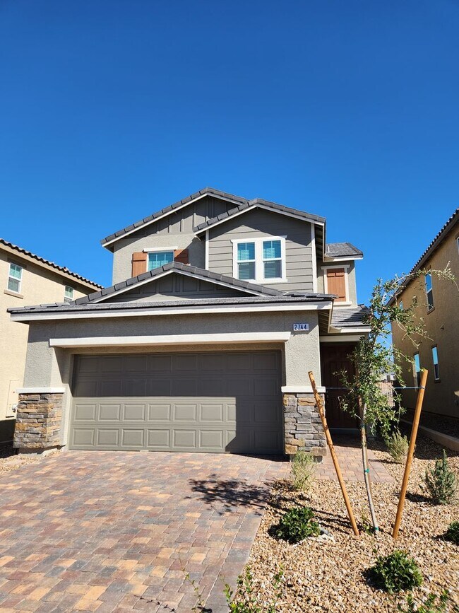 2744 Tricase St in Henderson, NV - Building Photo - Building Photo